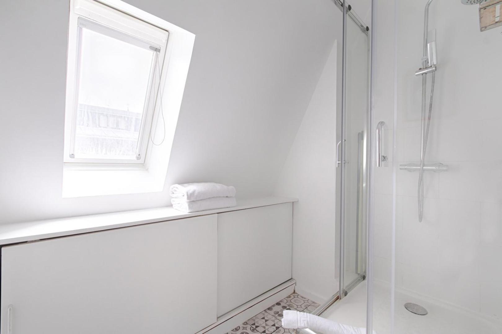 Appartement Near To Saint Lazare - 6P Paris Bagian luar foto