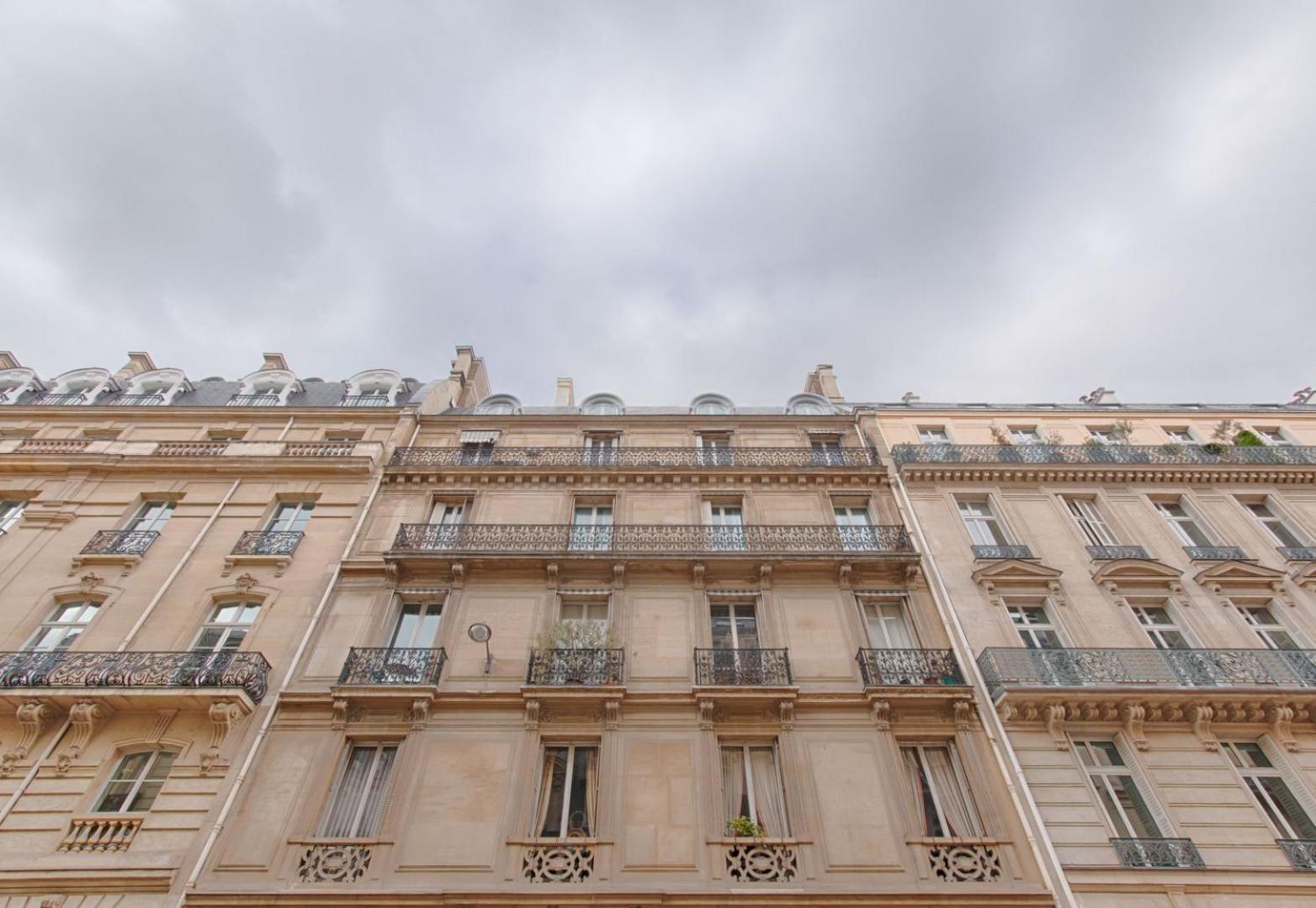 Appartement Near To Saint Lazare - 6P Paris Bagian luar foto